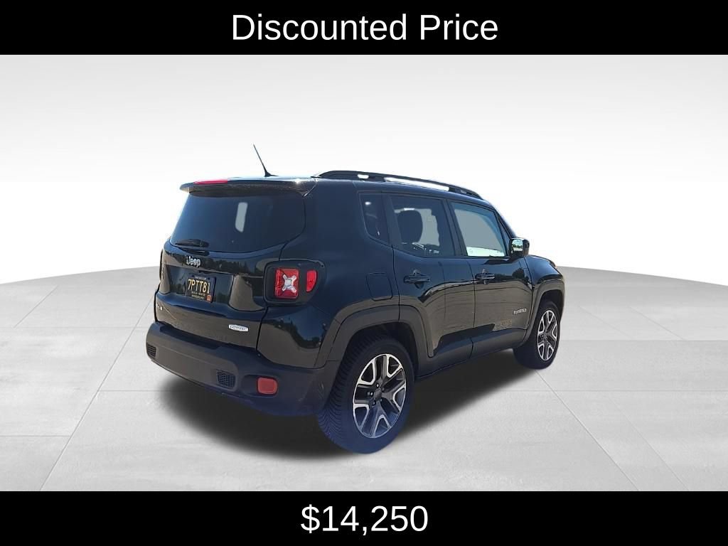 Used 2017 Jeep Renegade Latitude w/ Cold Weather Group AWD/4WD image 3