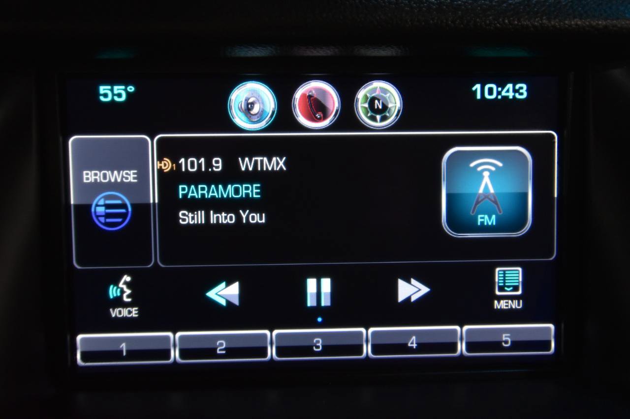 Used 2015 Chevrolet Suburban LT AWD/4WD image 27