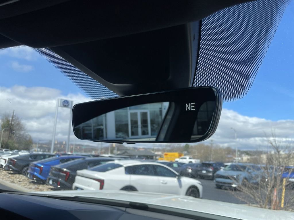 Certified 2024 Volkswagen Atlas Cross Sport SEL Premium R-Line image 29