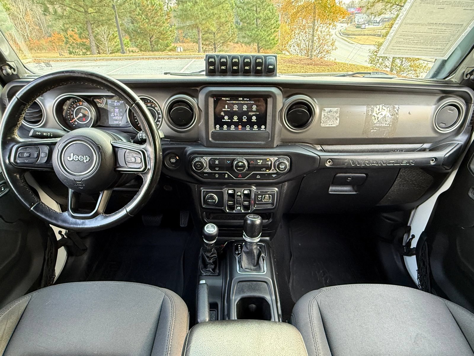 Used 2022 Jeep Wrangler Unlimited Sport w/ Xtreme Recon 35" Tire Package AWD/4WD image 22