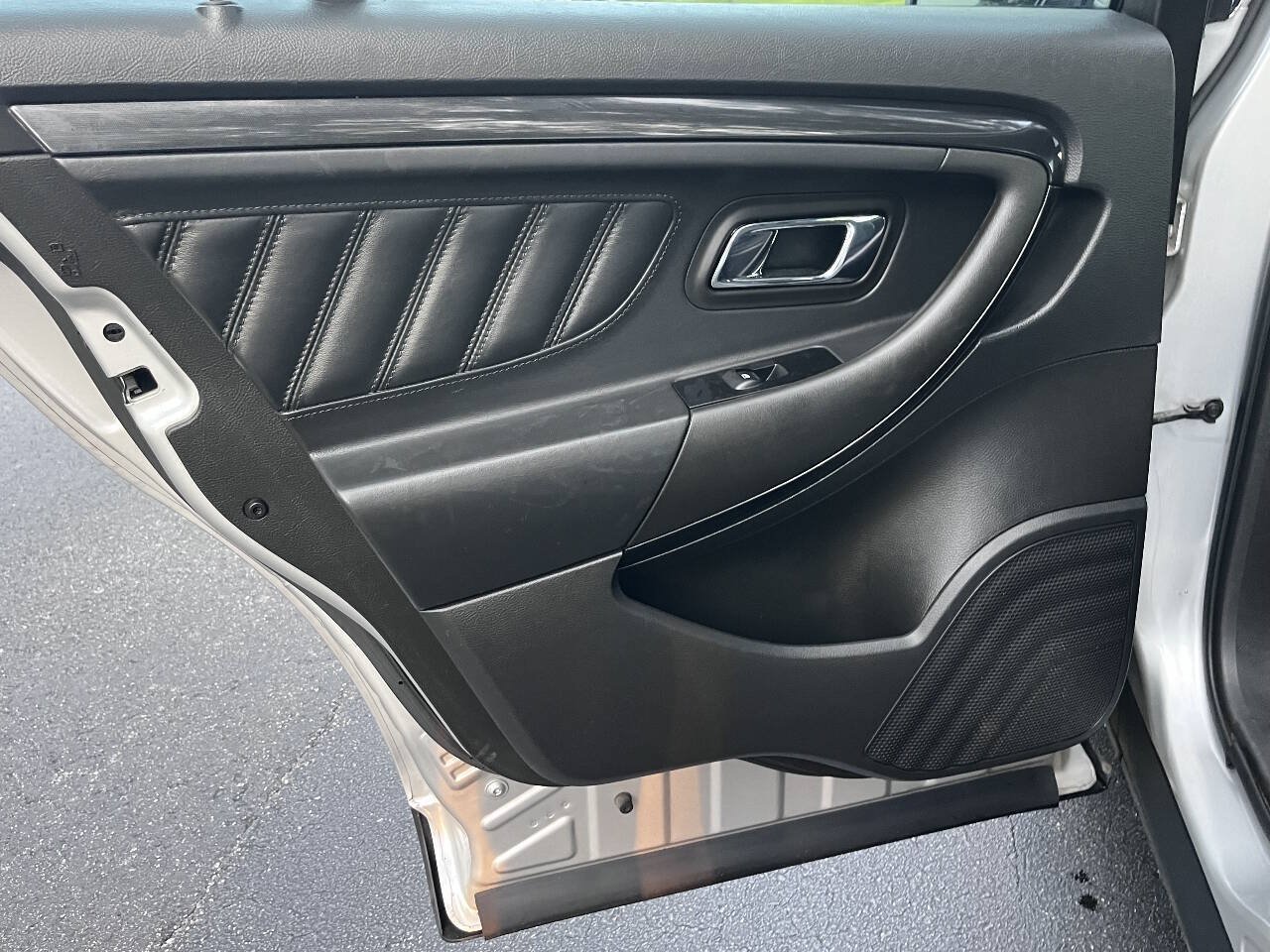 Used 2019 Ford Taurus SHO AWD/4WD image 36