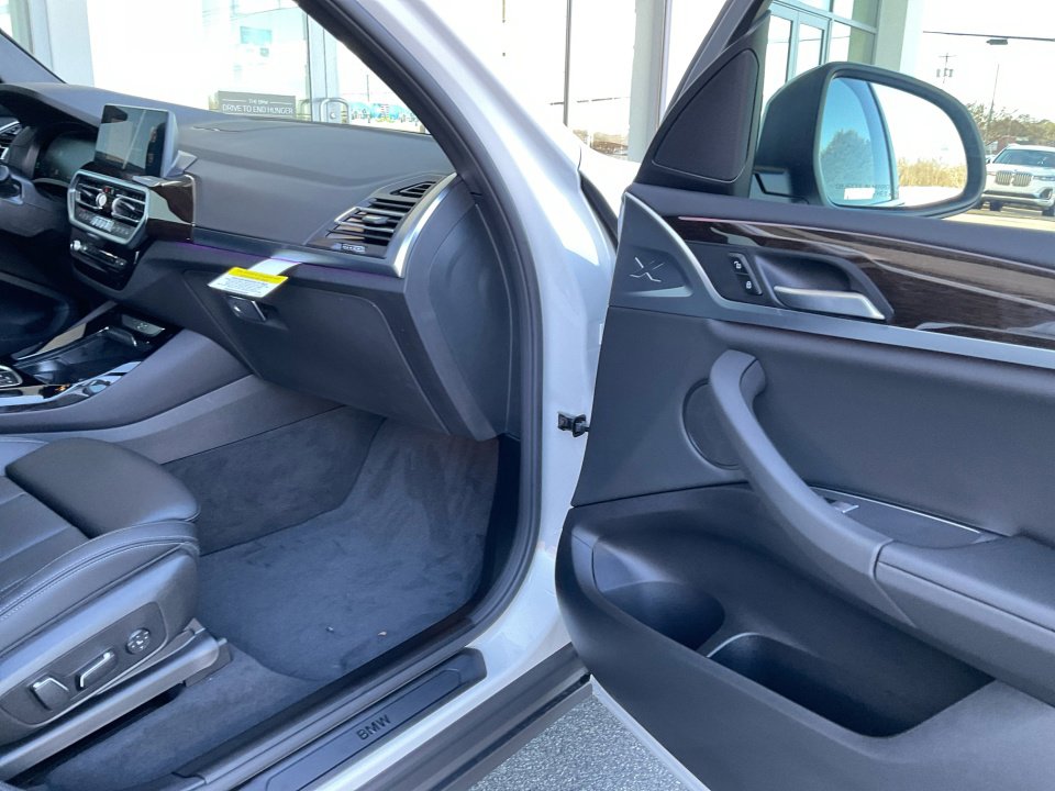 Used 2024 BMW X3 xDrive30i w/ Convenience Package AWD/4WD image 32