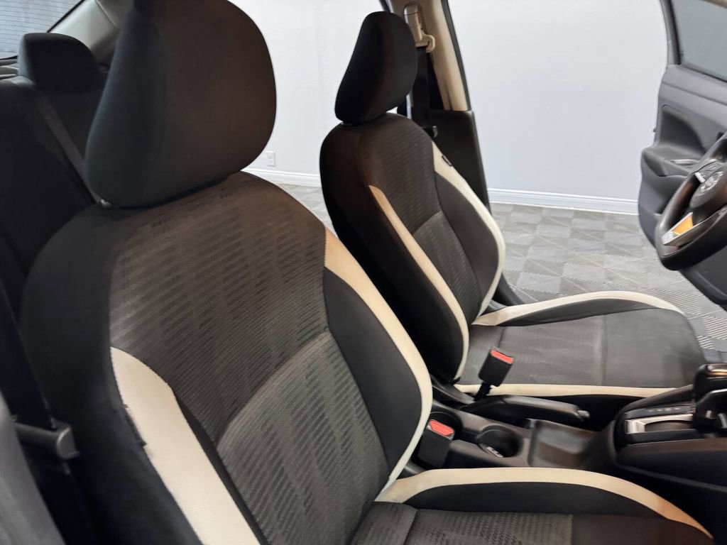 Used 2021 Nissan Versa SV image 42