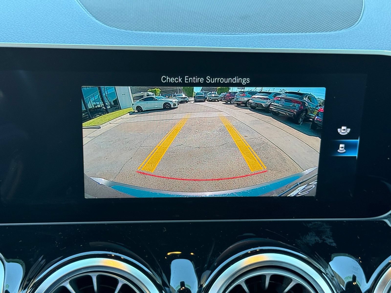 Used 2021 Mercedes-Benz GLB 250 image 35