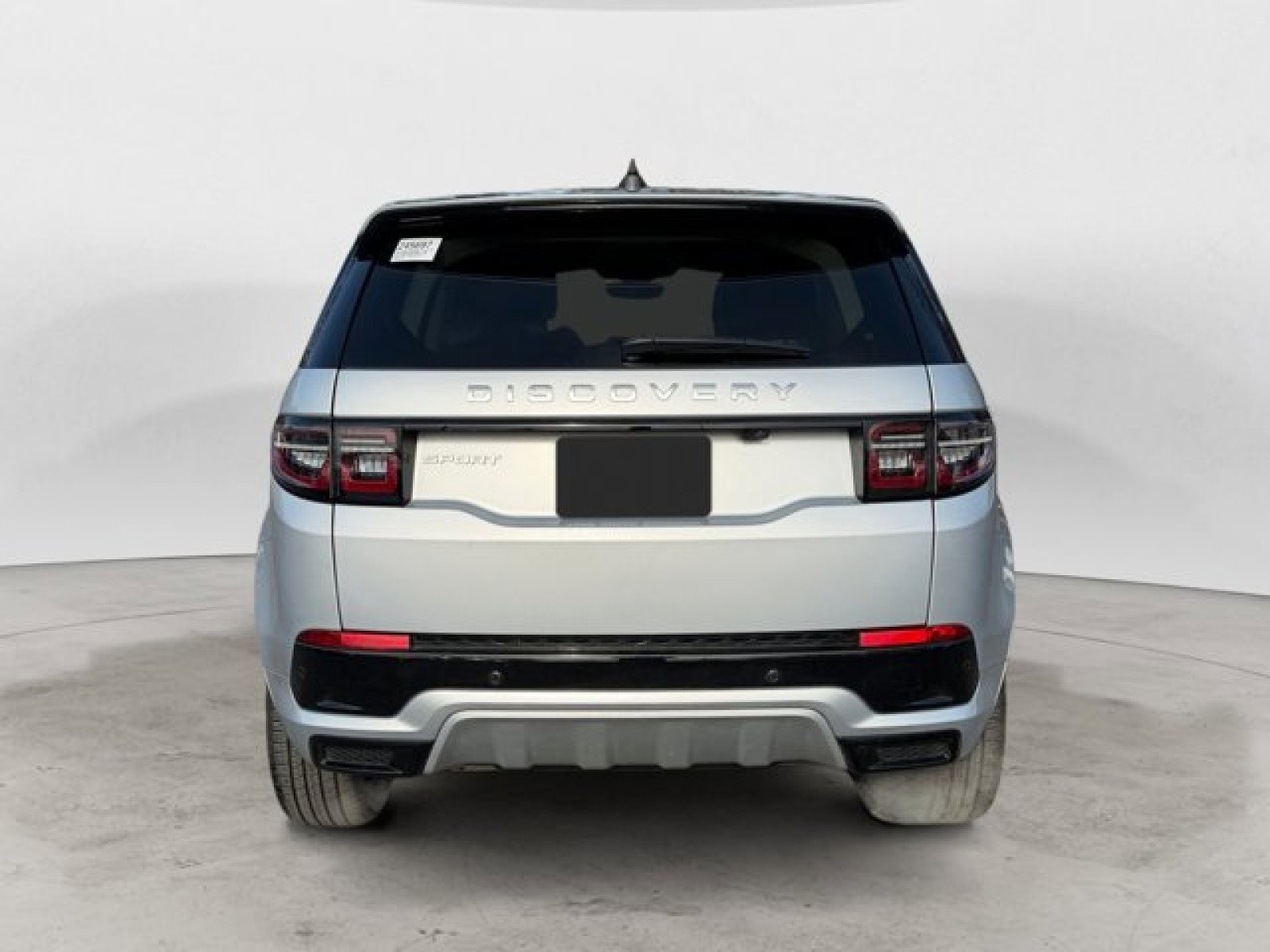 Used 2024 Land Rover Discovery Sport S image 5