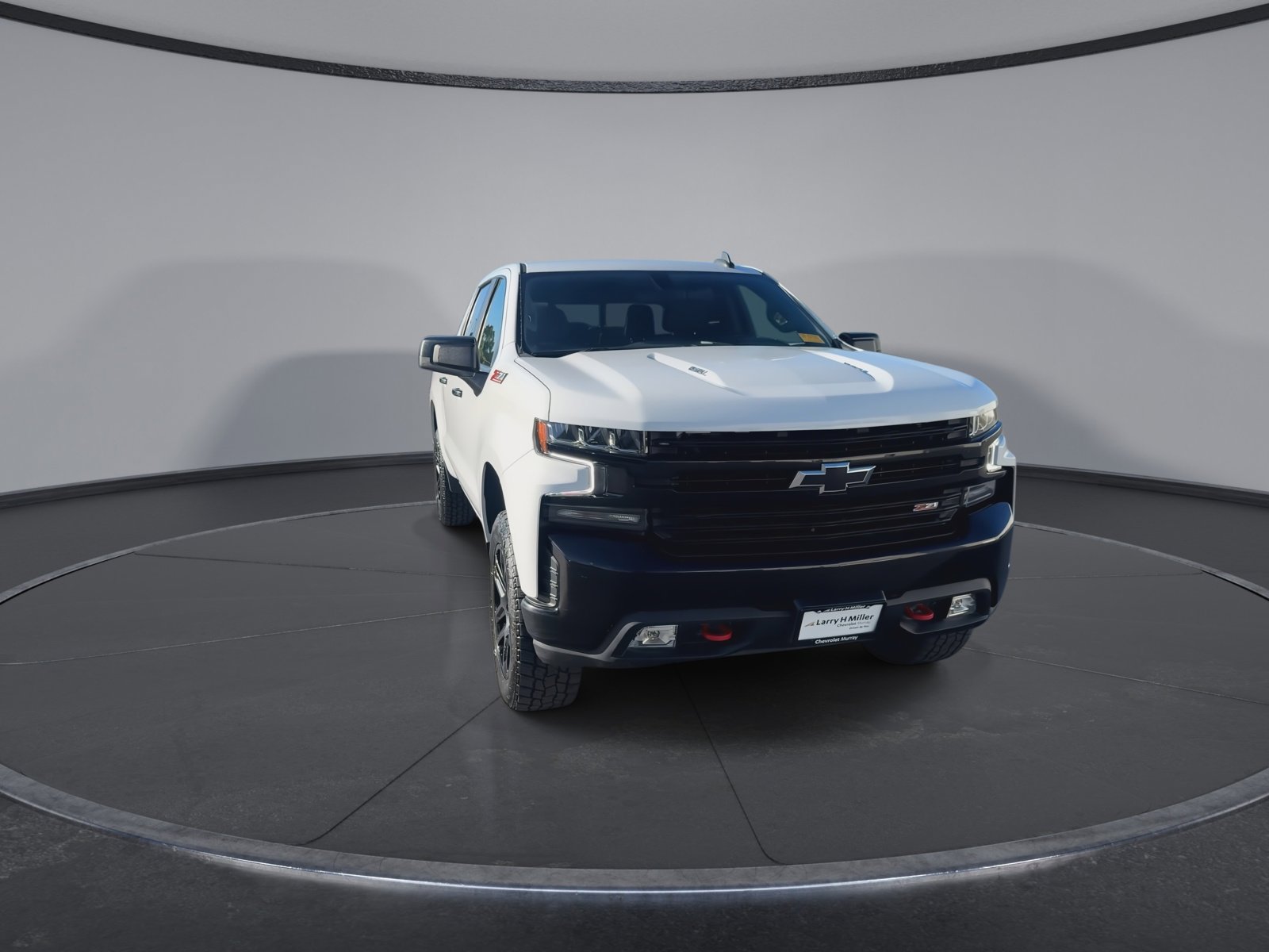 Used 2022 Chevrolet Silverado 1500 LT Trail Boss w/ Convenience Package II AWD/4WD image 2