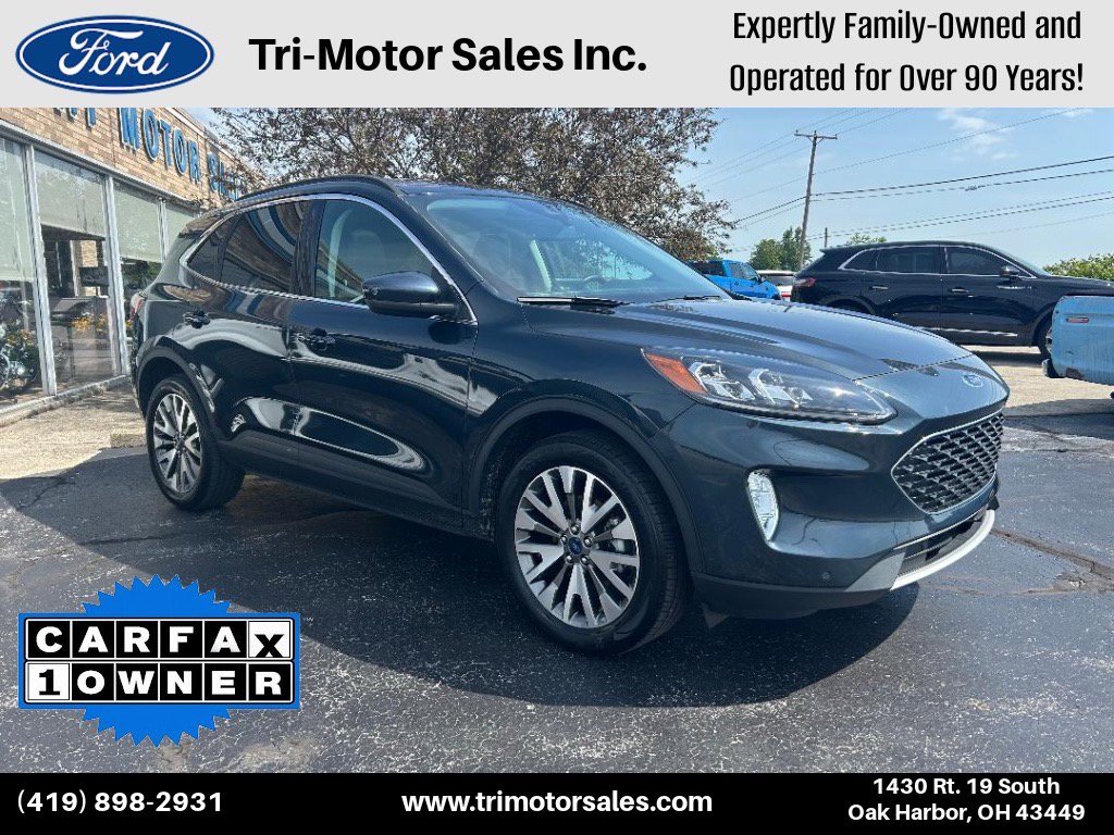 Used 2022 Ford Escape Titanium w/ Class II Trailer Tow Package