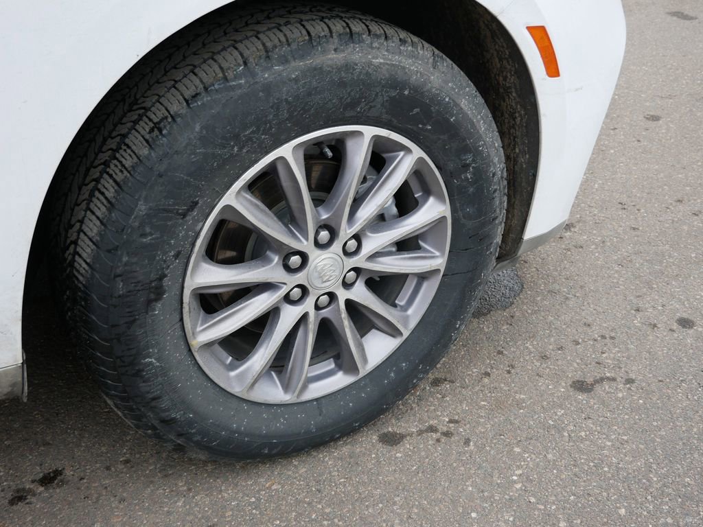 Used 2022 Buick Enclave Essence AWD/4WD image 13