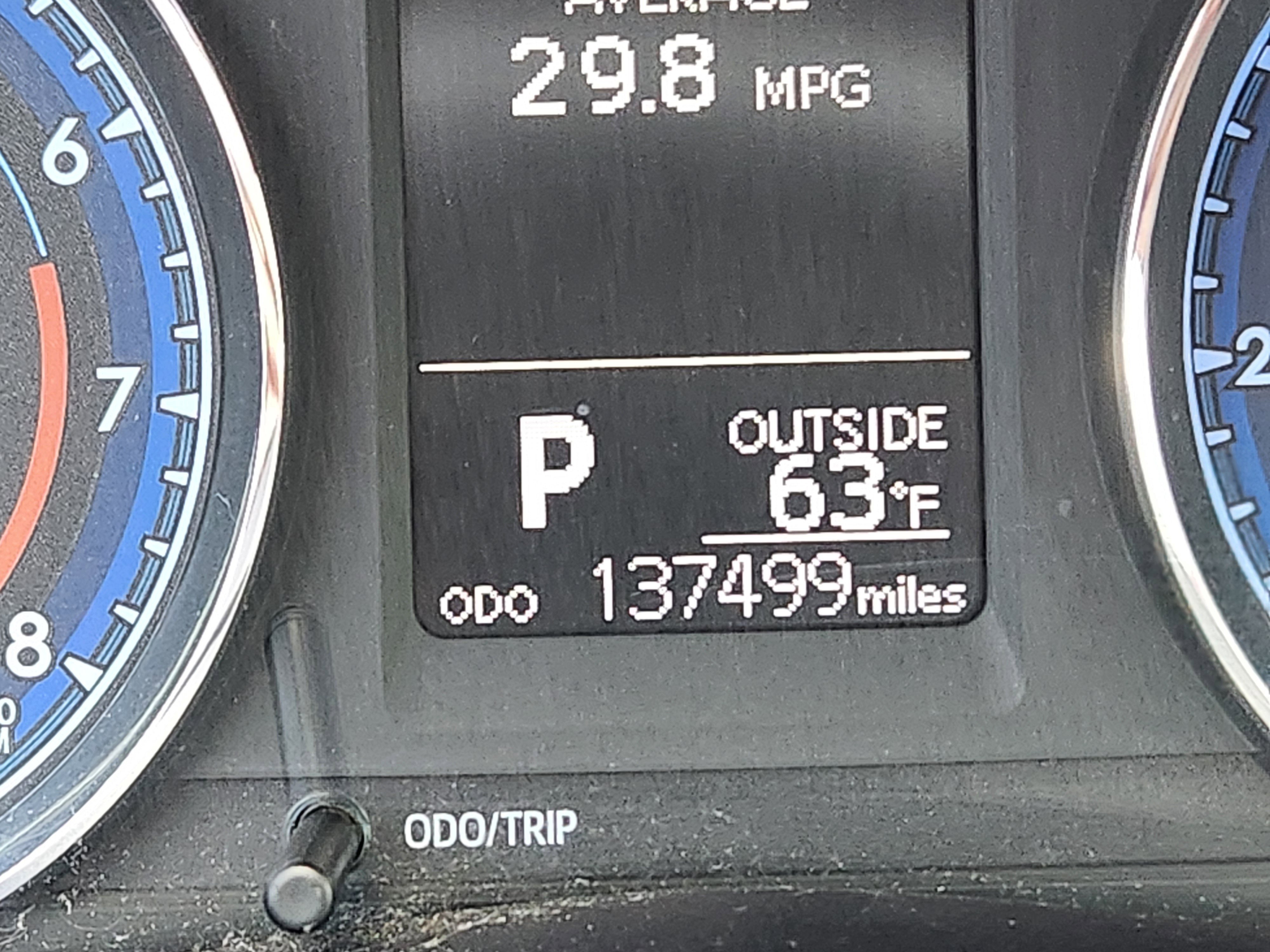 Used 2017 Toyota Corolla LE image 14