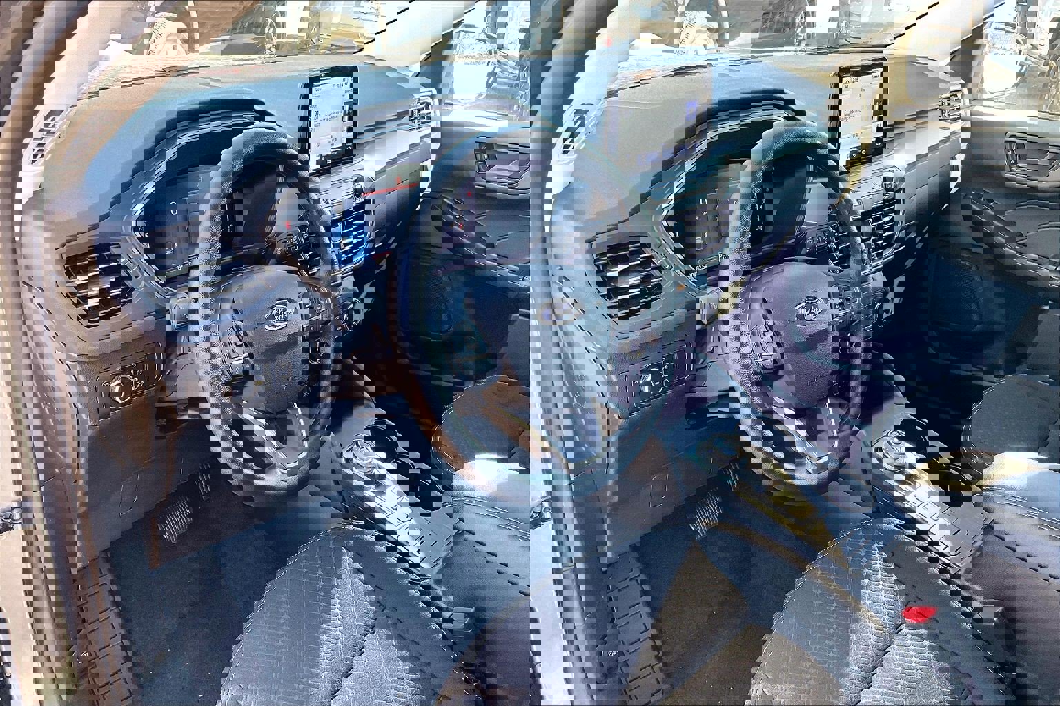 Used 2025 Ford Escape Active image 13