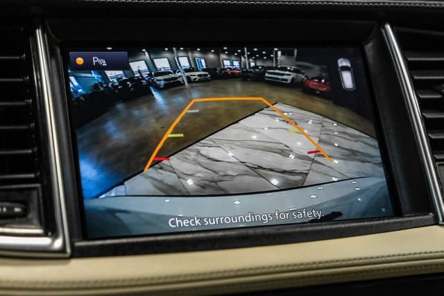 Used 2020 INFINITI QX50 Luxe w/ Navigation Package FWD image 27