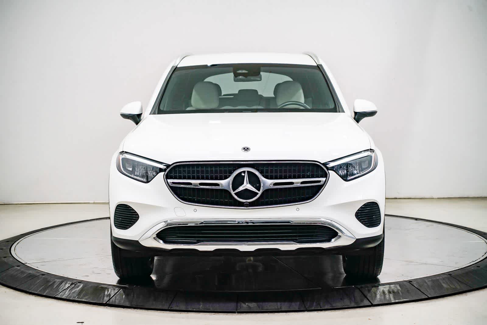 Certified 2025 Mercedes-Benz GLC 350e 4MATIC image 6