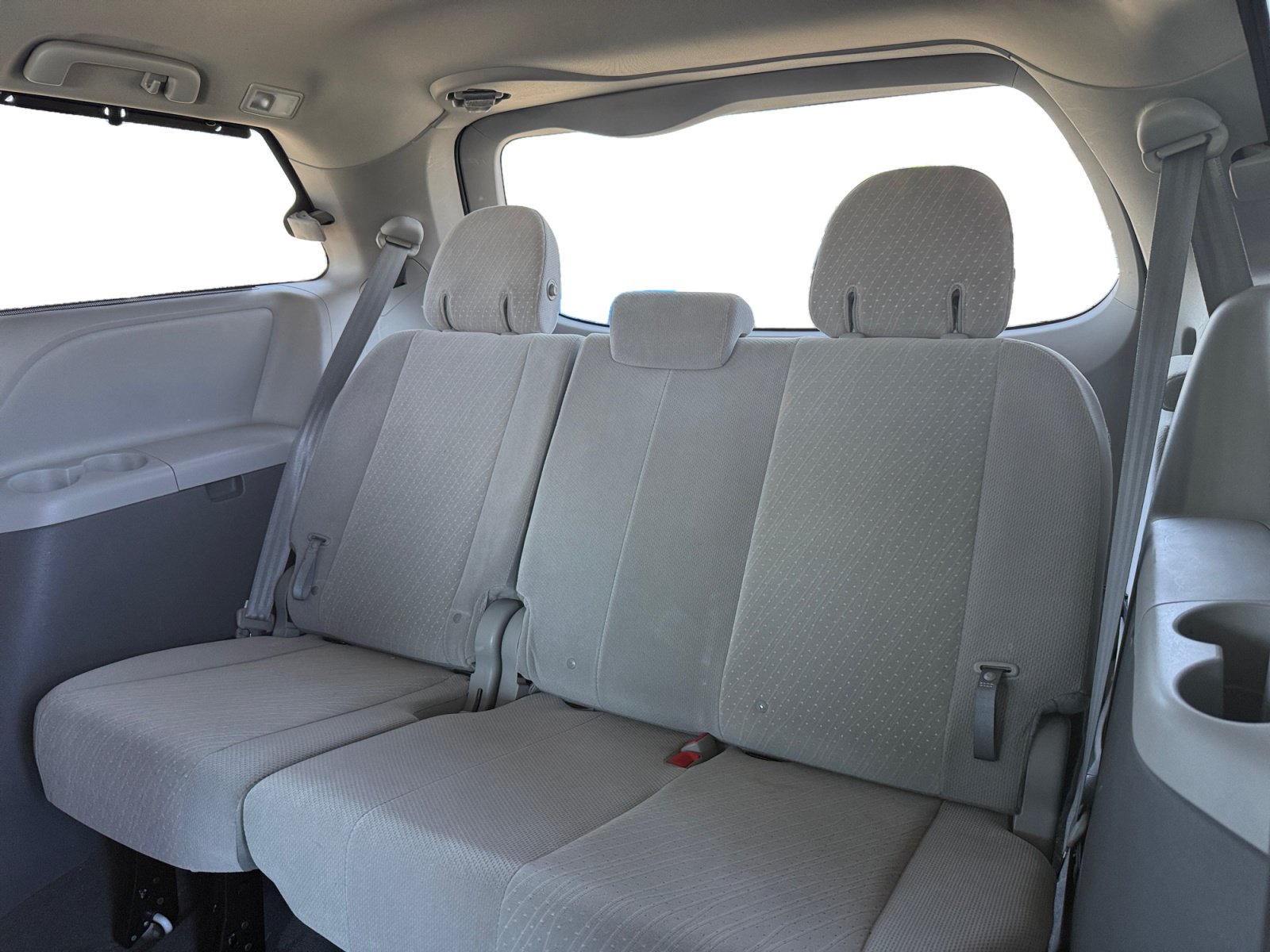 Used 2019 Toyota Sienna LE FWD image 10