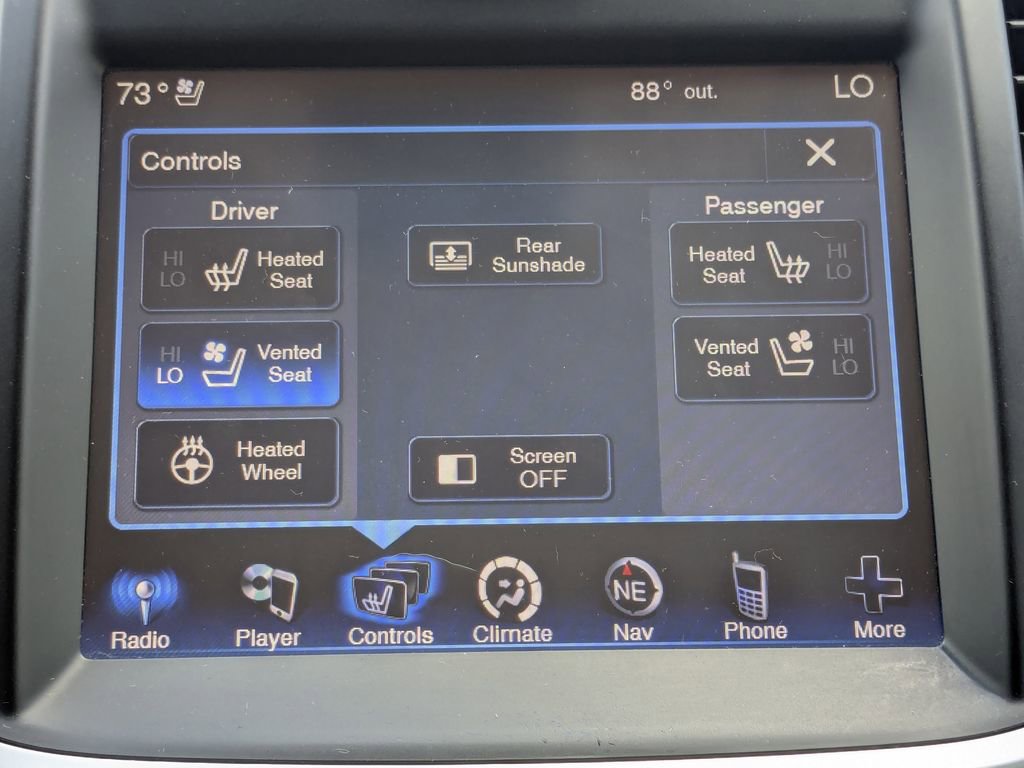 Used 2014 Chrysler 300 C RWD image 27