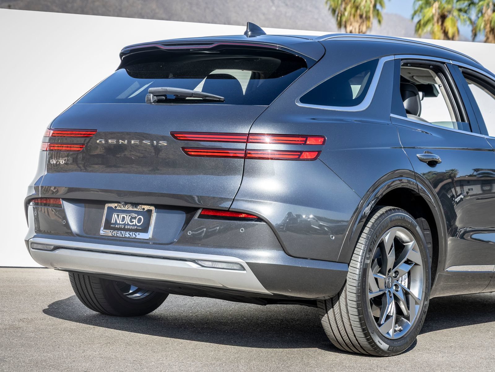 Used 2025 Genesis Electrified GV70 w/ Prestige Package AWD/4WD image 13