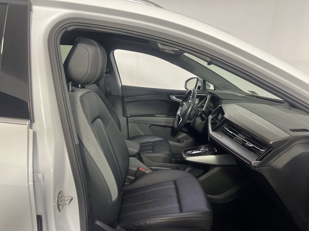 Used 2023 Audi Q4 e-tron Prestige w/ 20" Wheel Package image 33