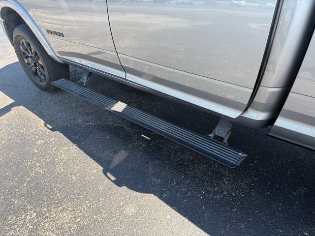 Used 2022 RAM 2500 Limited AWD/4WD image 11