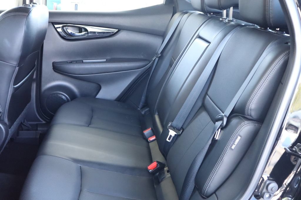 Used 2022 Nissan Rogue Sport SL w/ Premium Package AWD/4WD image 35