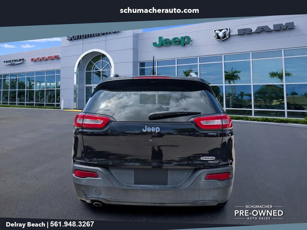 Used 2015 Jeep Cherokee Latitude FWD image 6