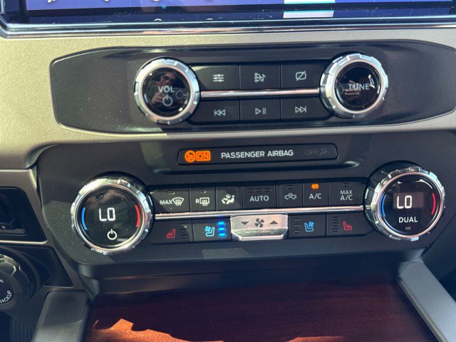 Used 2022 Ford F350 King Ranch w/ Chrome Package AWD/4WD image 21