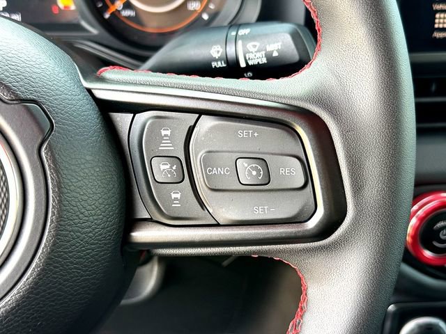 Used 2024 Jeep Gladiator Rubicon w/ Technology Group image 12