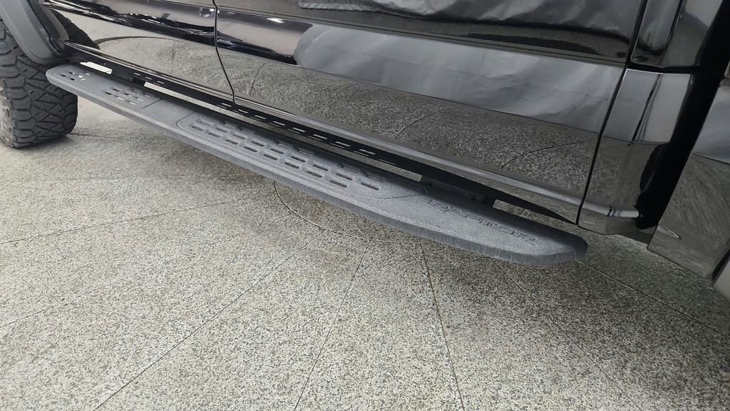 Used 2021 Ford F150 Raptor w/ Equipment Group 801A High AWD/4WD image 18