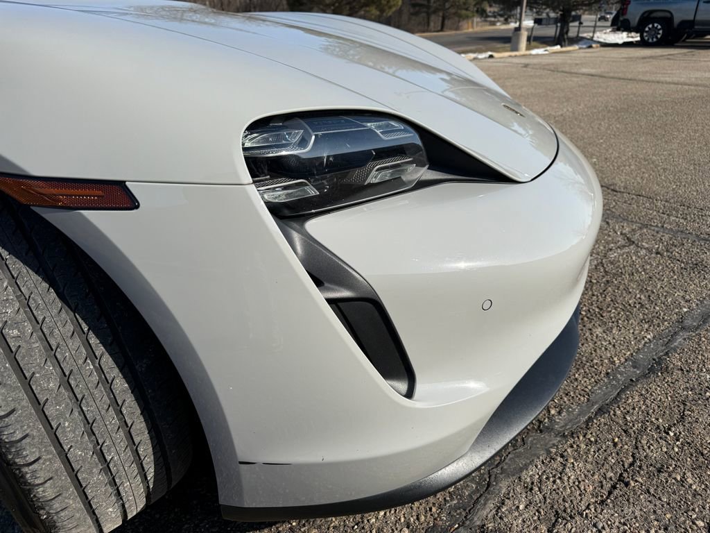 Used 2021 Porsche Taycan 4S image 13