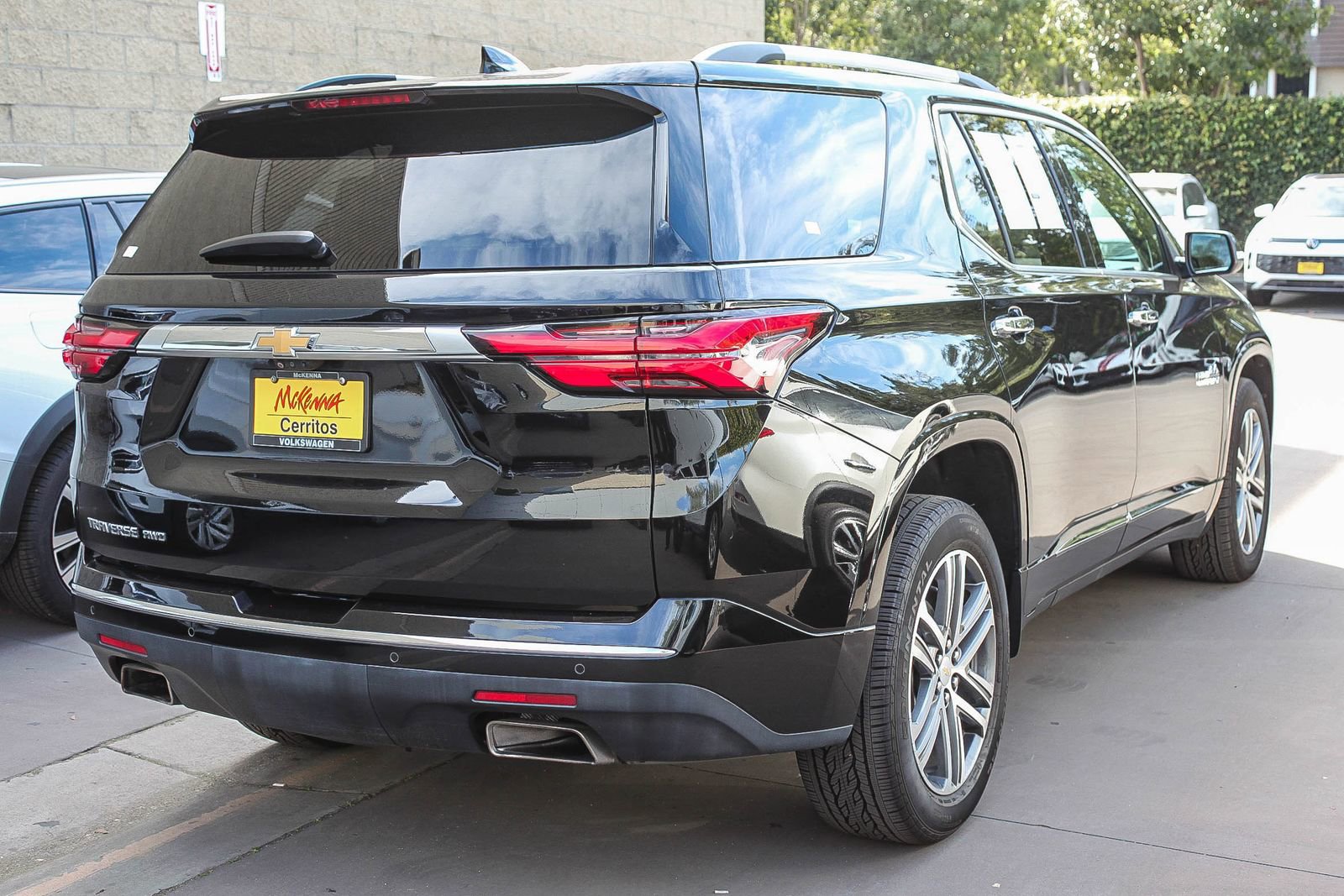 Used 2023 Chevrolet Traverse High Country image 6