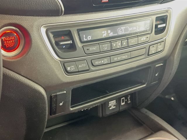 Used 2023 Honda Ridgeline RTL image 11