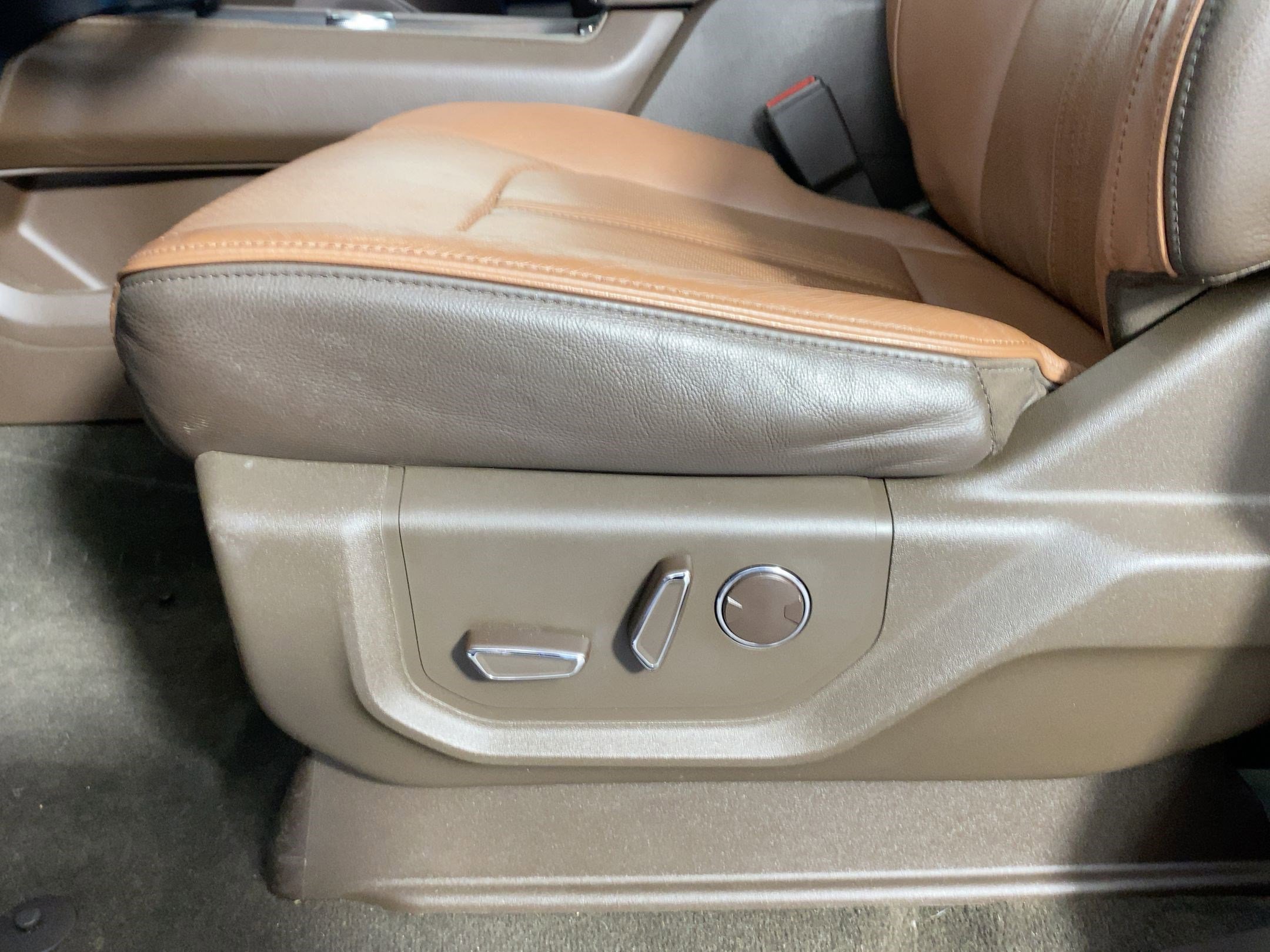 Used 2022 Ford Expedition King Ranch image 11