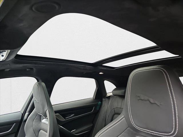 New 2026 Jaguar F-PACE R-Dynamic S image 28