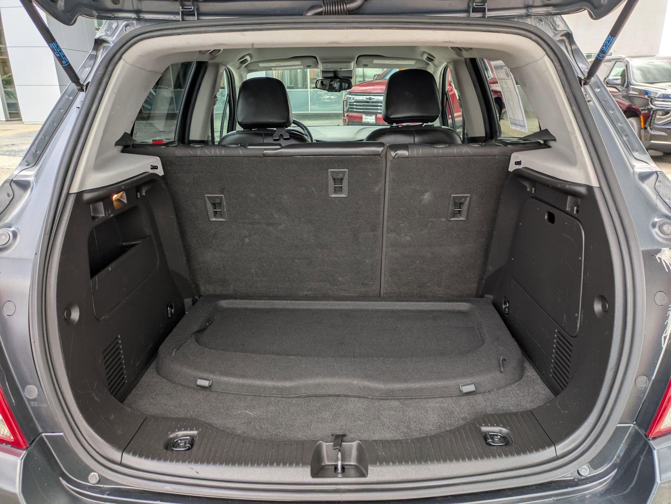 Used 2018 Chevrolet Trax LT w/ LT Convenience Package image 29