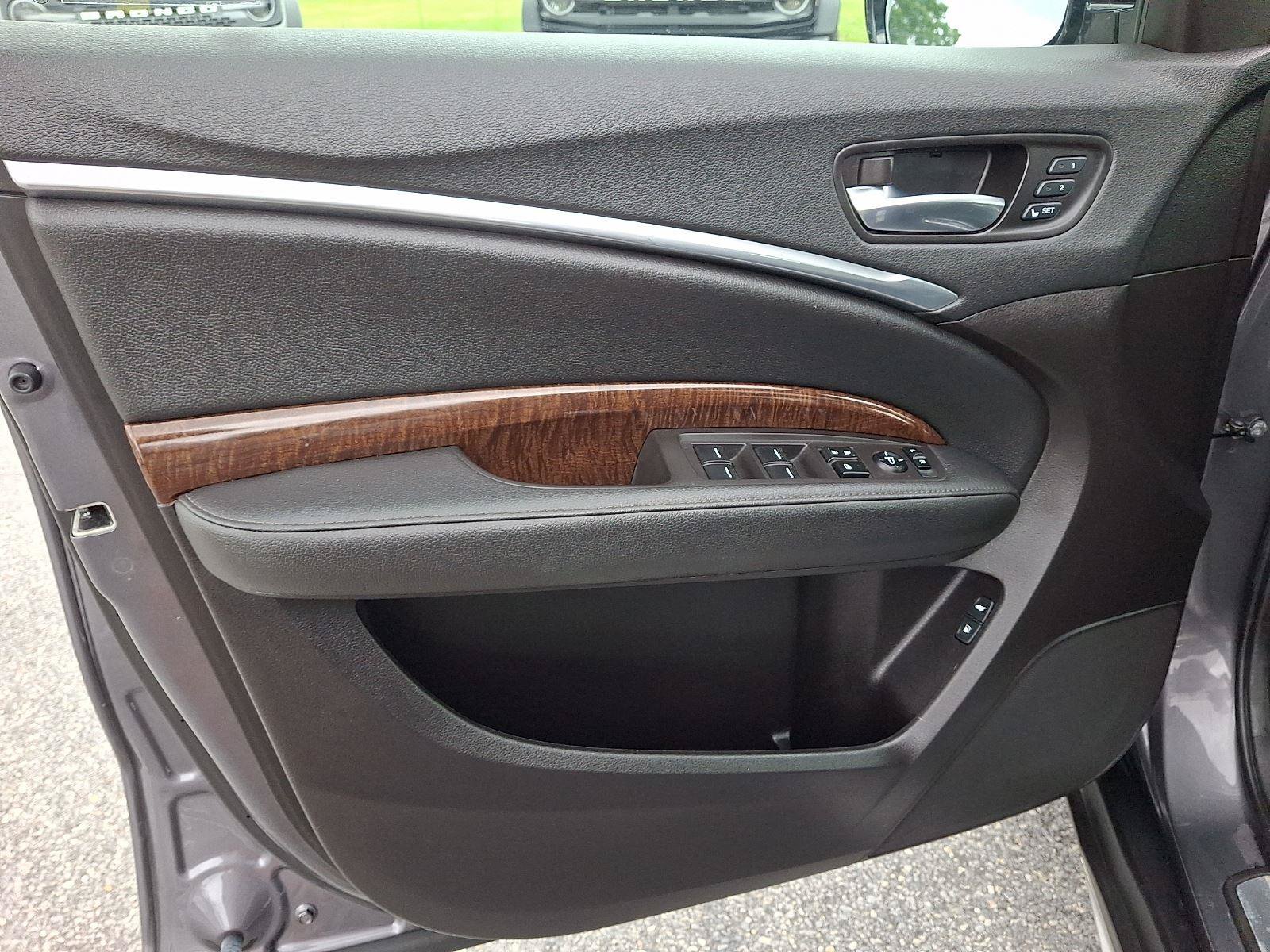 Used 2020 Acura MDX SH-AWD image 13