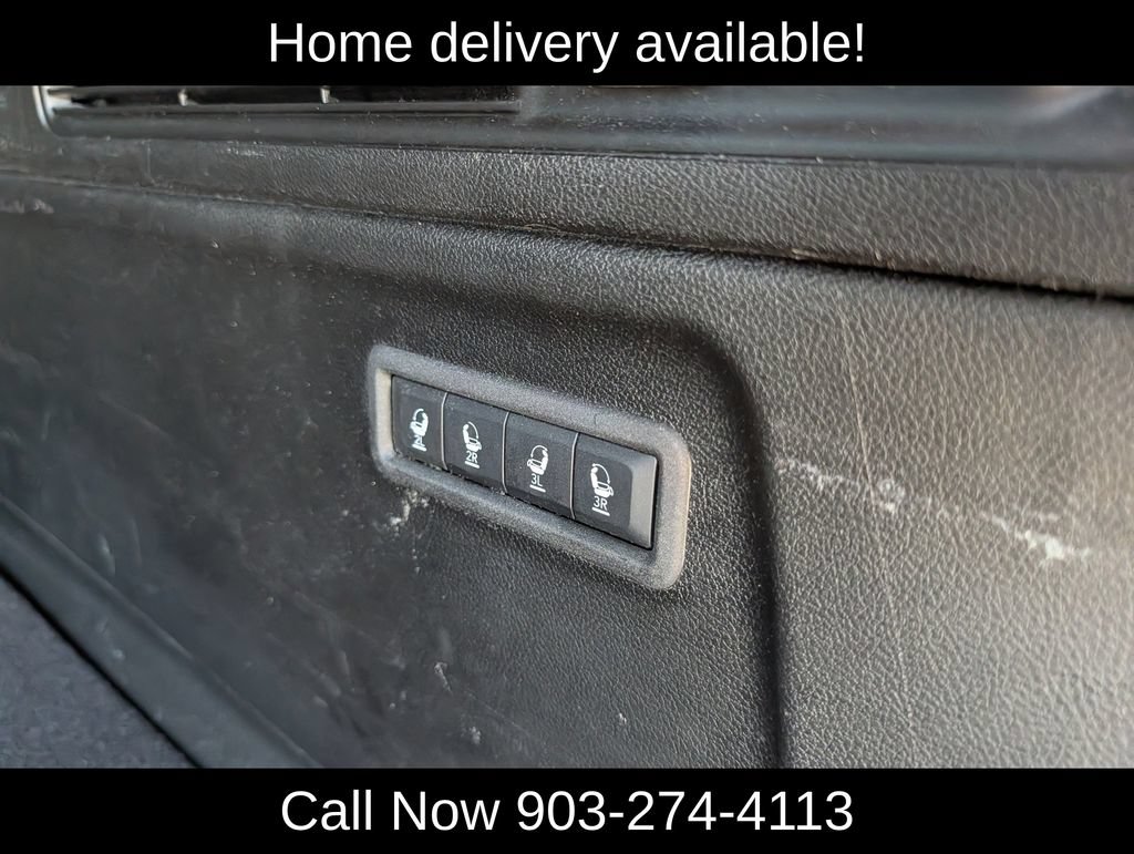 Used 2024 Jeep Wagoneer L Series II w/ Flexible Seating Group AWD/4WD image 28