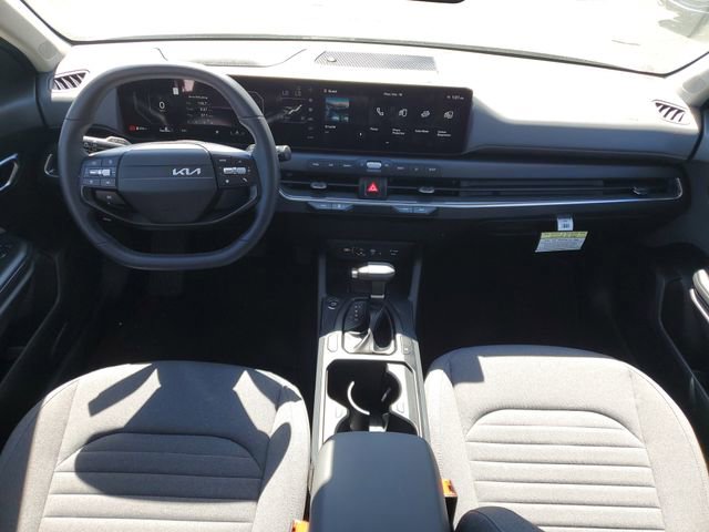 Certified 2025 Kia K4 EX image 17