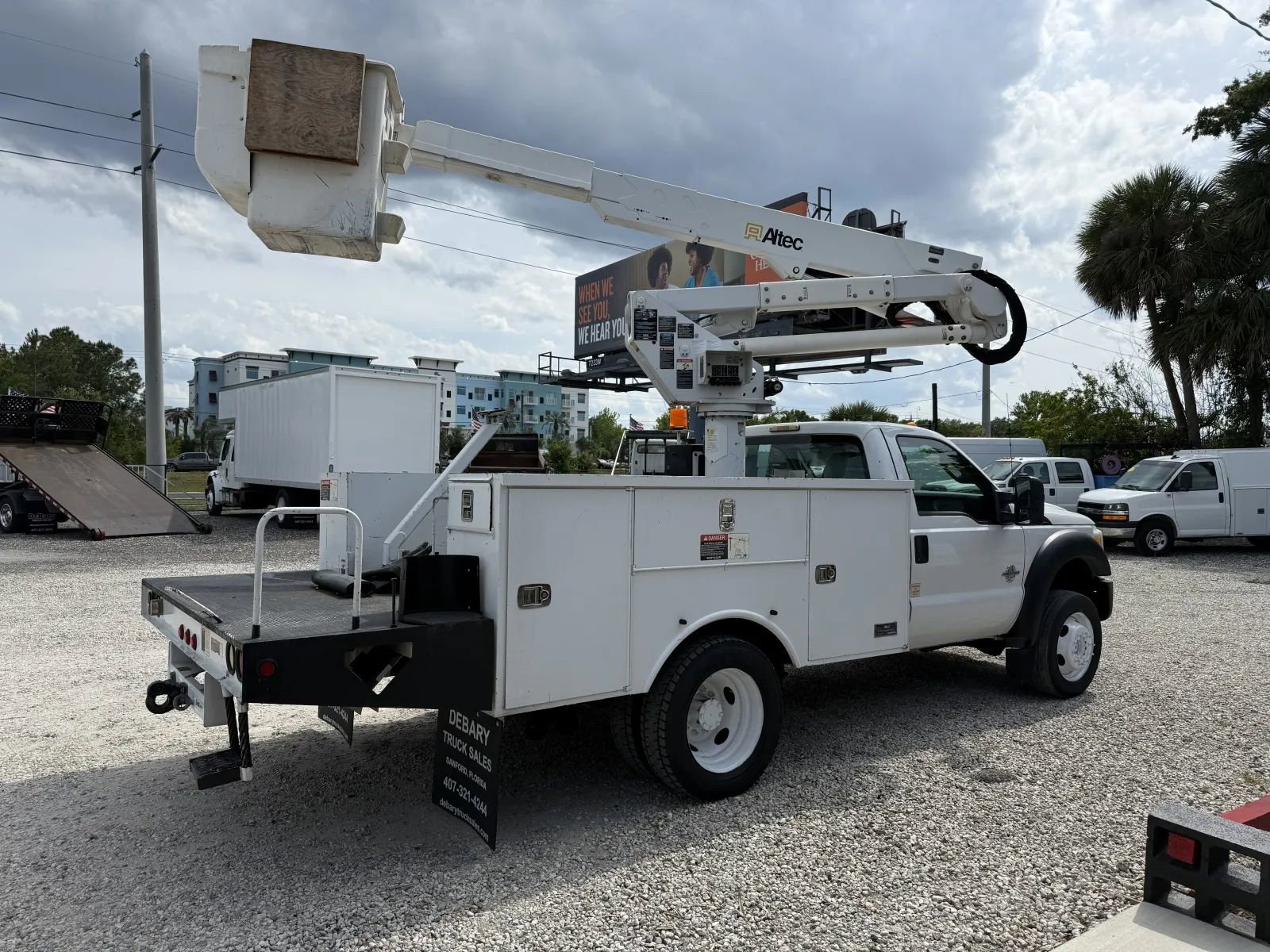 Used 2012 Ford F550 4x4 Regular Cab Super Duty w/ Snow Plow Prep Pkg image 7
