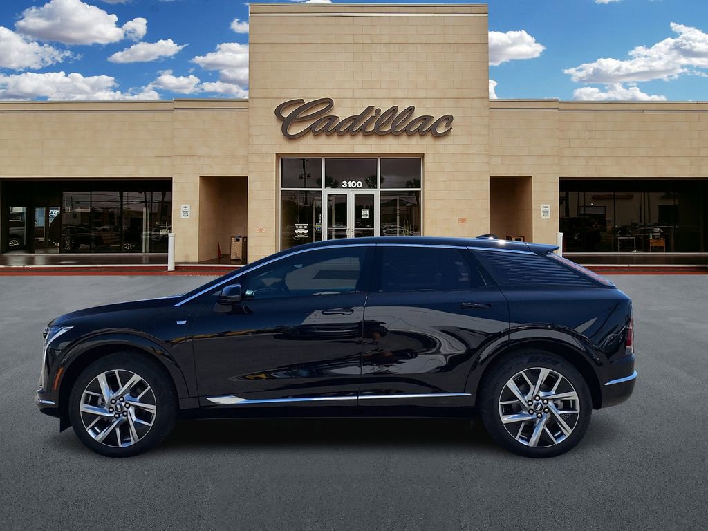 New 2025 Cadillac Optiq Luxury 2 image 5