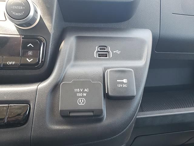 New 2024 RAM ProMaster 2500 w/ Quick Order Package 22G SLT image 28