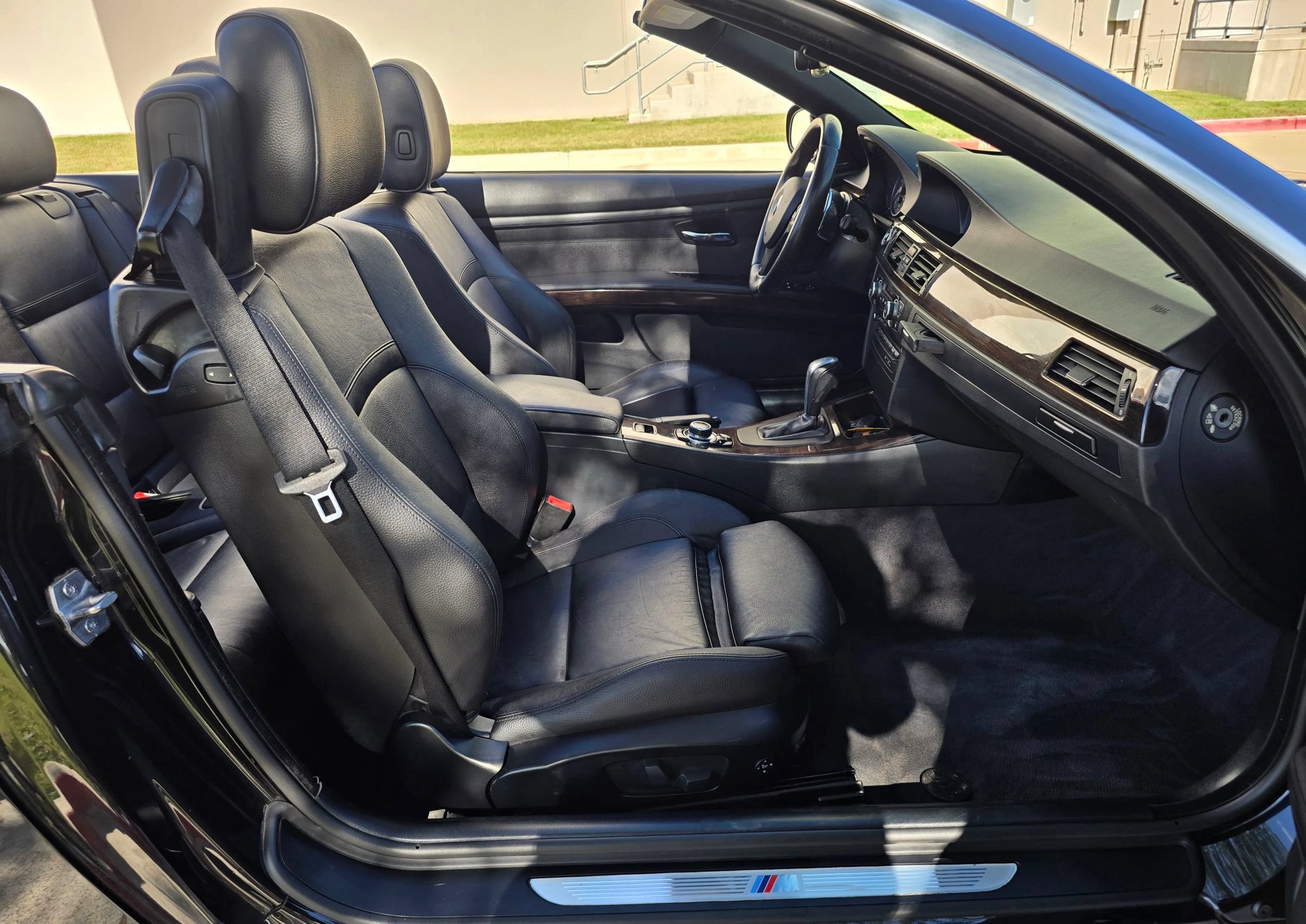 Used 2013 BMW 335i Convertible RWD image 26