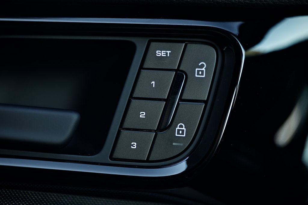 New 2026 Porsche Panamera 4 AWD/4WD image 19