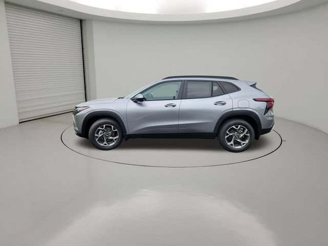 New 2026 Chevrolet Trax LT w/ Driver Confidence Package FWD image 4