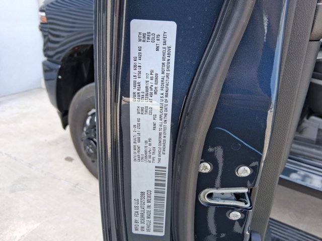 New 2026 RAM 3500 Laramie AWD/4WD image 29