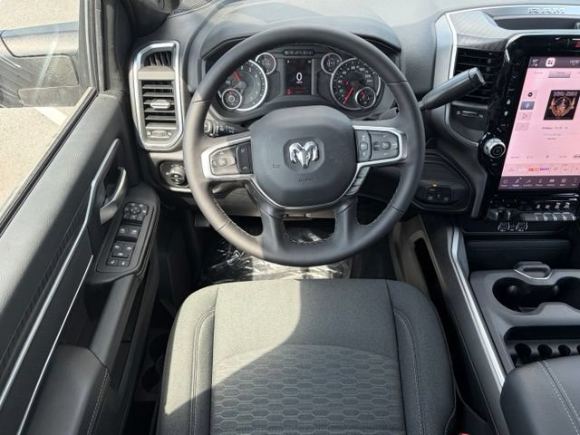 New 2026 RAM 2500 Big Horn AWD/4WD image 37