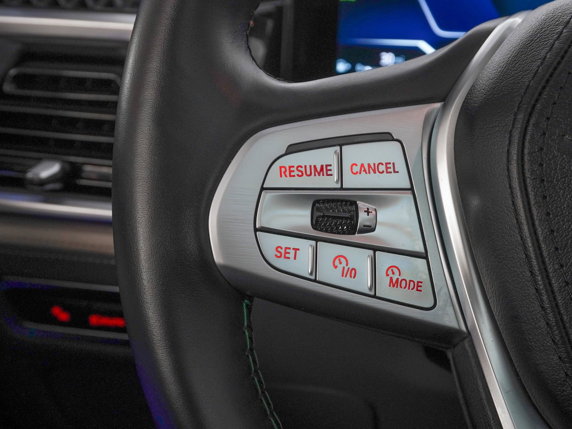 Used 2025 BMW ALPINA XB7 image 22