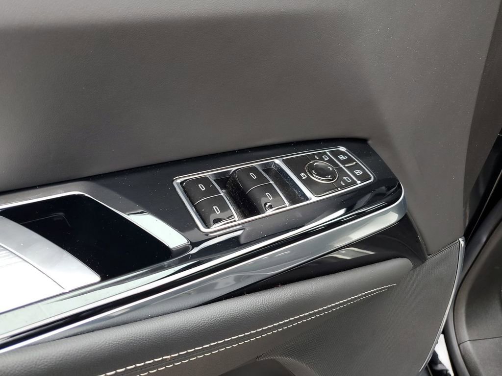 Certified 2025 Cadillac Escalade Sport Platinum w/ LPO, Floor Liner Package image 25