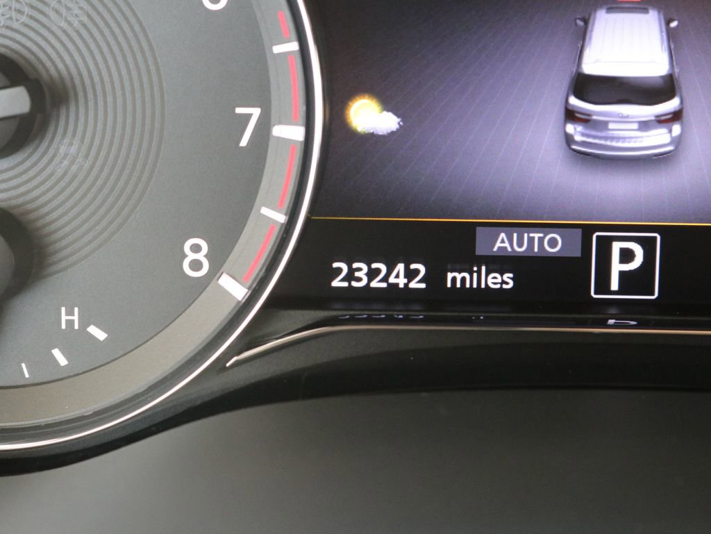Certified 2024 INFINITI QX80 Sensory AWD/4WD image 22