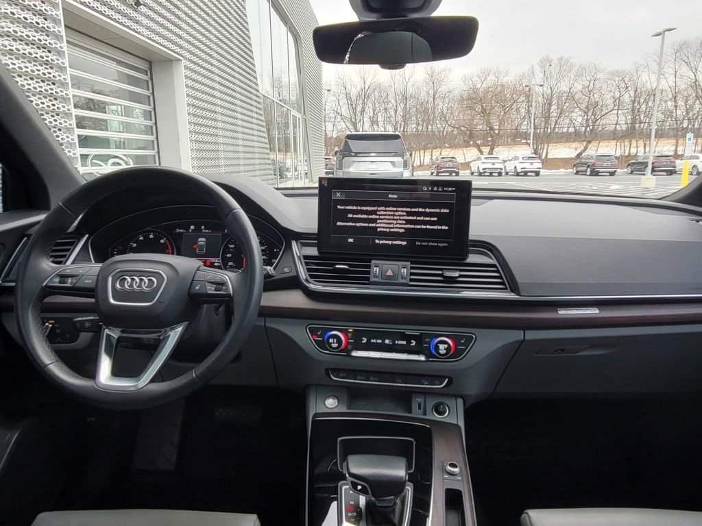 Used 2023 Audi Q5 2.0T Premium w/ Convenience Package image 15