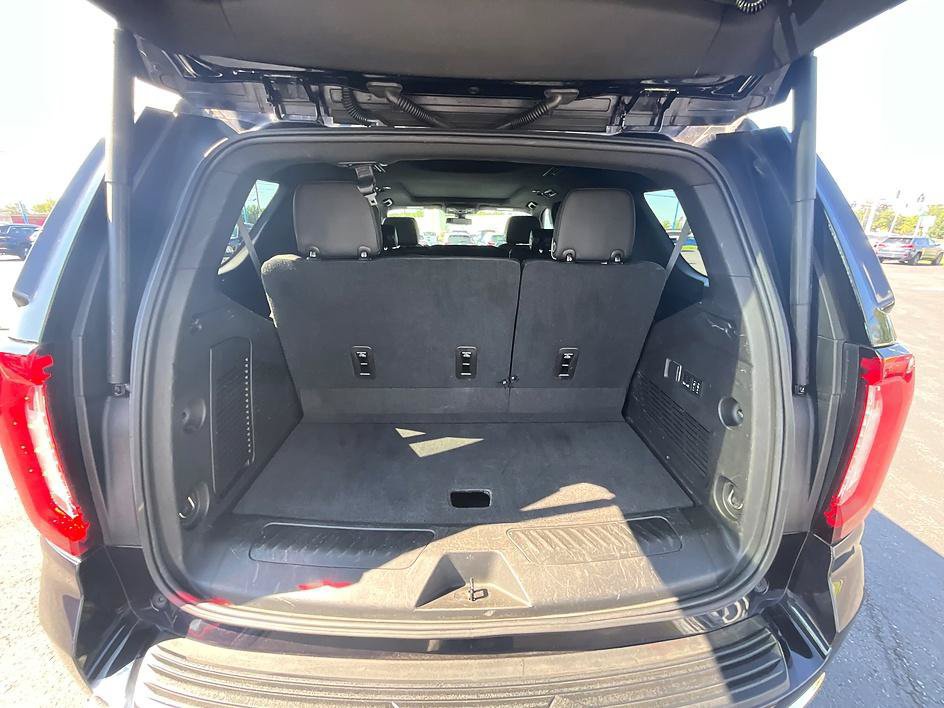 Used 2021 GMC Yukon SLT w/ SLT Luxury Plus Package AWD/4WD image 8