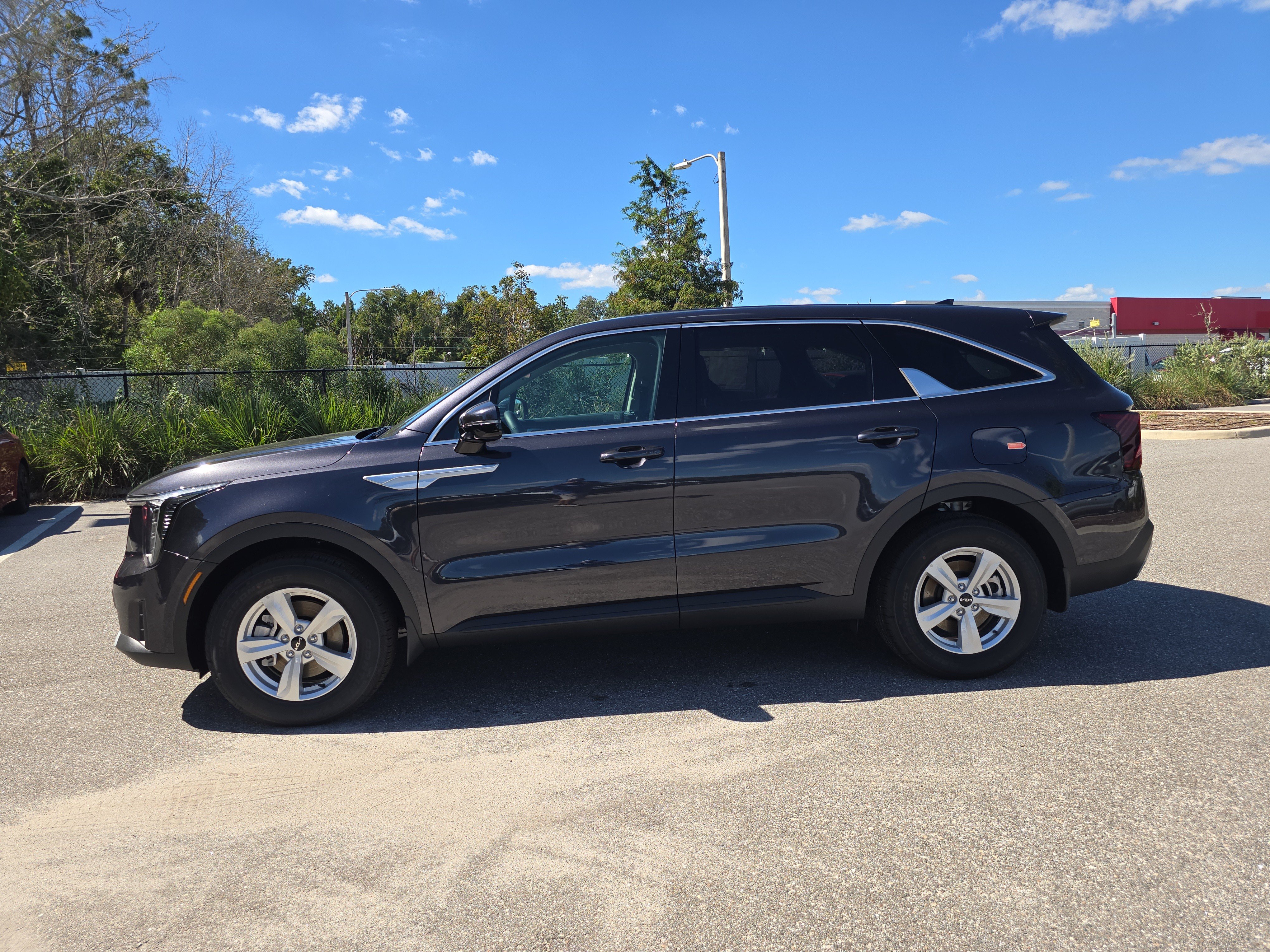 New 2026 Kia Sorento LX FWD image 5