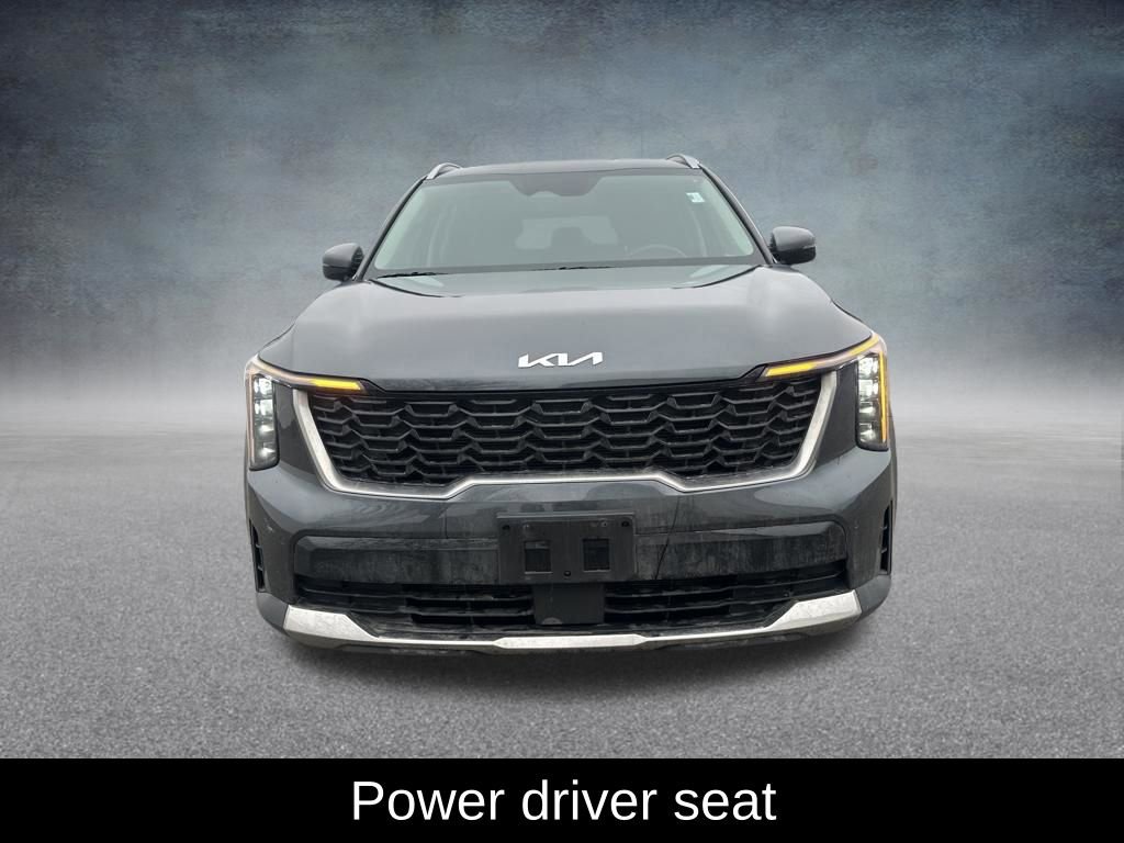 Used 2024 Kia Sorento S image 11